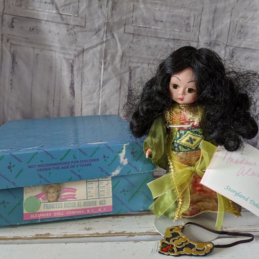 Madame Alexander Storyland Dolls Princess‎ Budir al